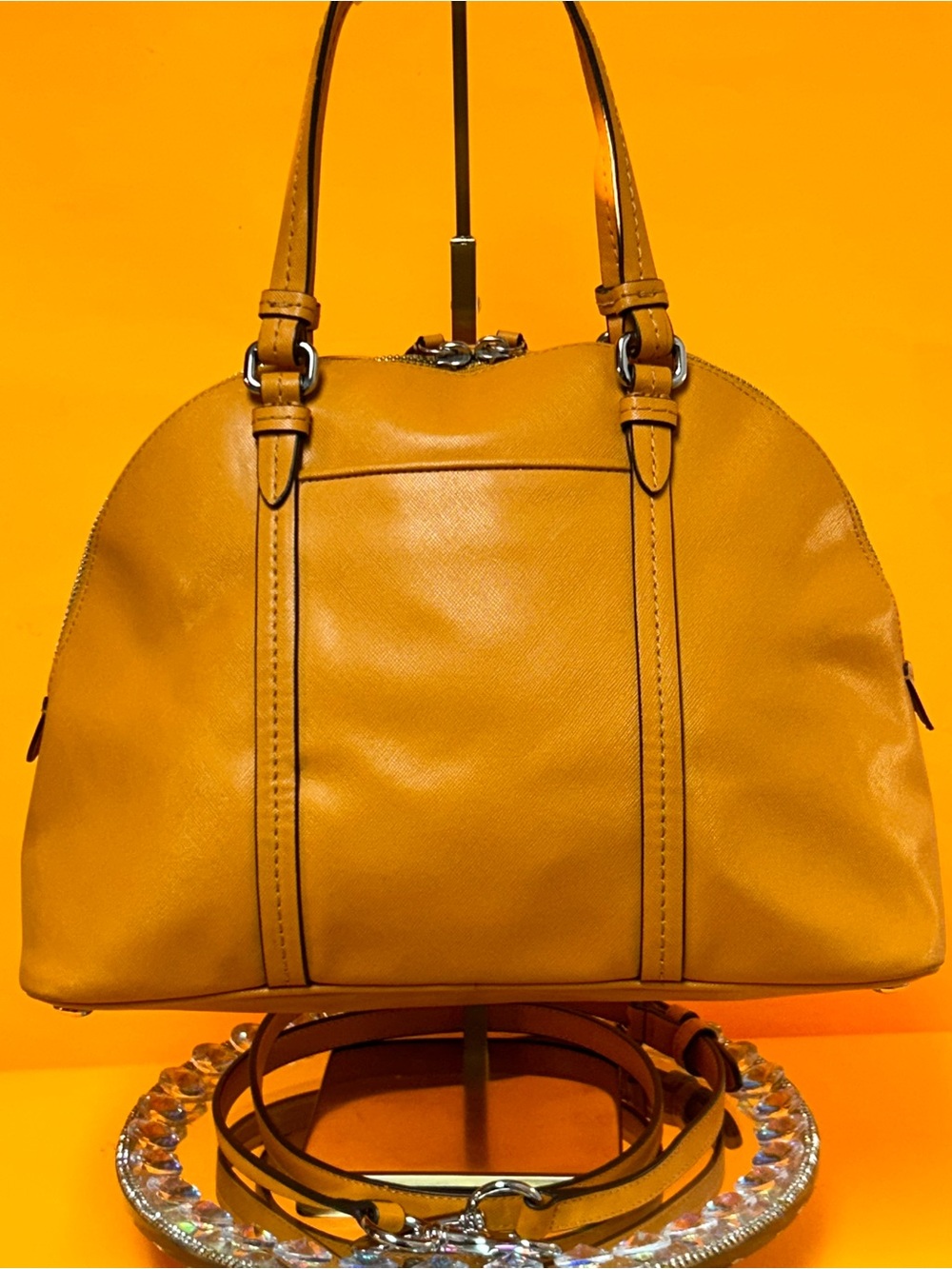 Coach Orange Leather Dome Satchel Approx. 10 x 9 x 4 - Picture 3 of 17